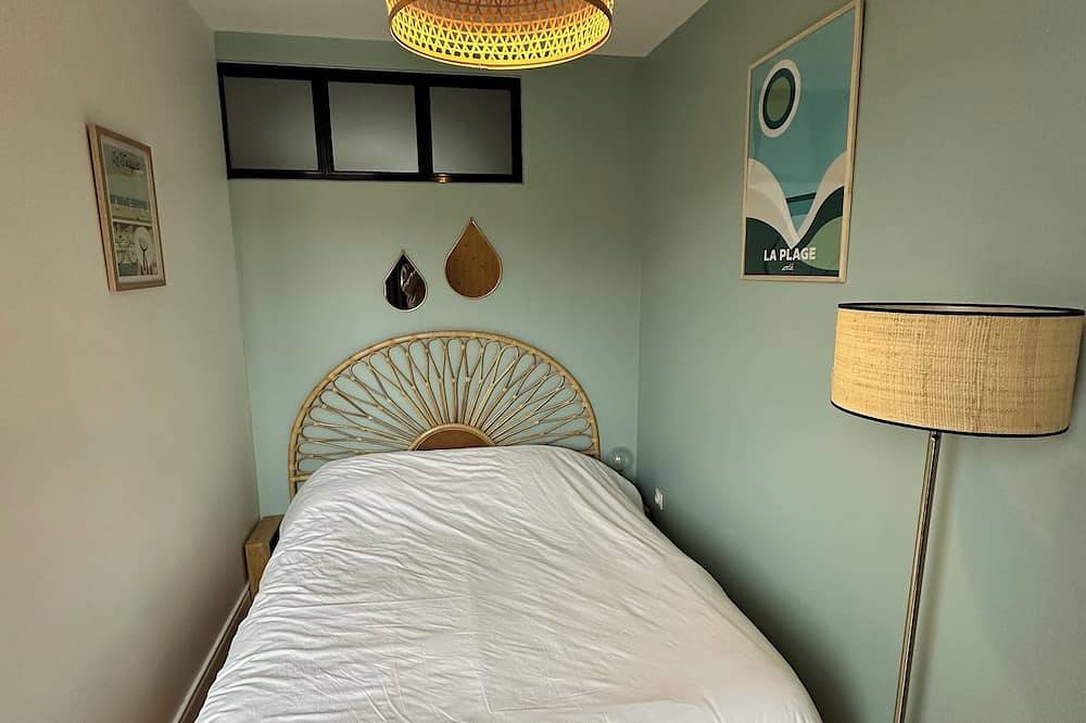 Cosy house with bar, fireplace and terrace, a stone's throw from Le Touquet in Cucq, Montreuil region