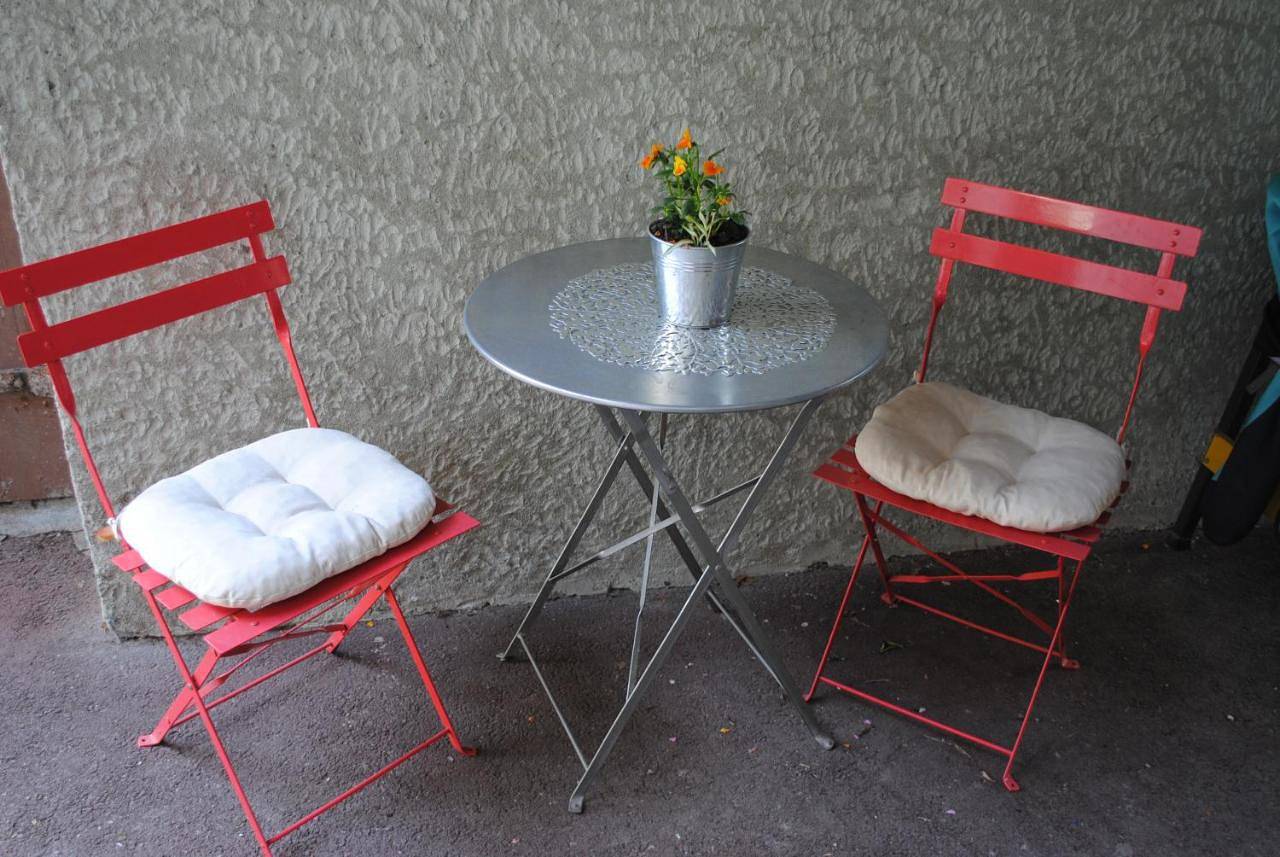 Appartement entier, Appartement en rez-de-chaussée au coeur d'un village in Les Échelles, Région de Chambéry