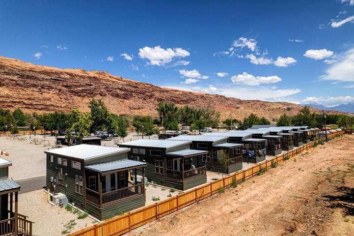 Camping für 6 Personen, mit Terrasse und Ausblick sowie Pool, mit Haustier in den USA