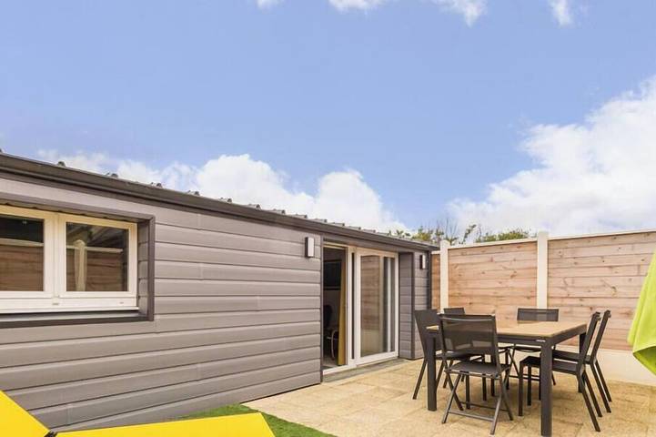 Gîte pour 2 personnes, avec jardin à Gouville-sur-Mer