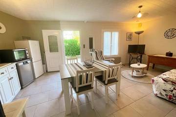 Gîte pour 2 personnes, avec jardin à Montbazon