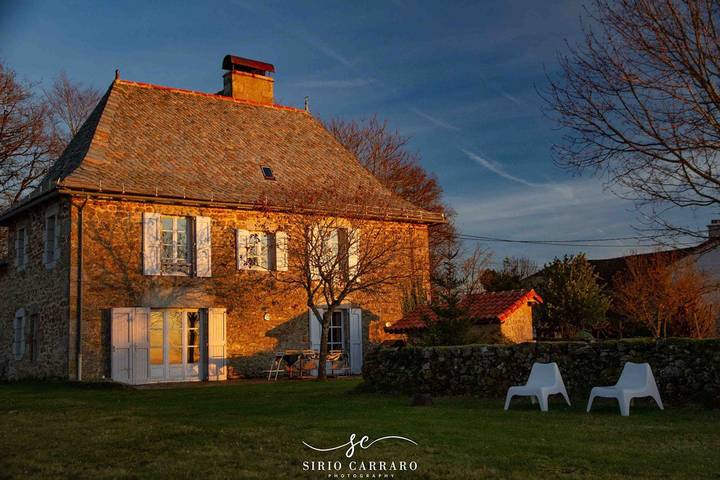 Location de vacances pour 2 personnes, avec jardin dans le Cantal - 2