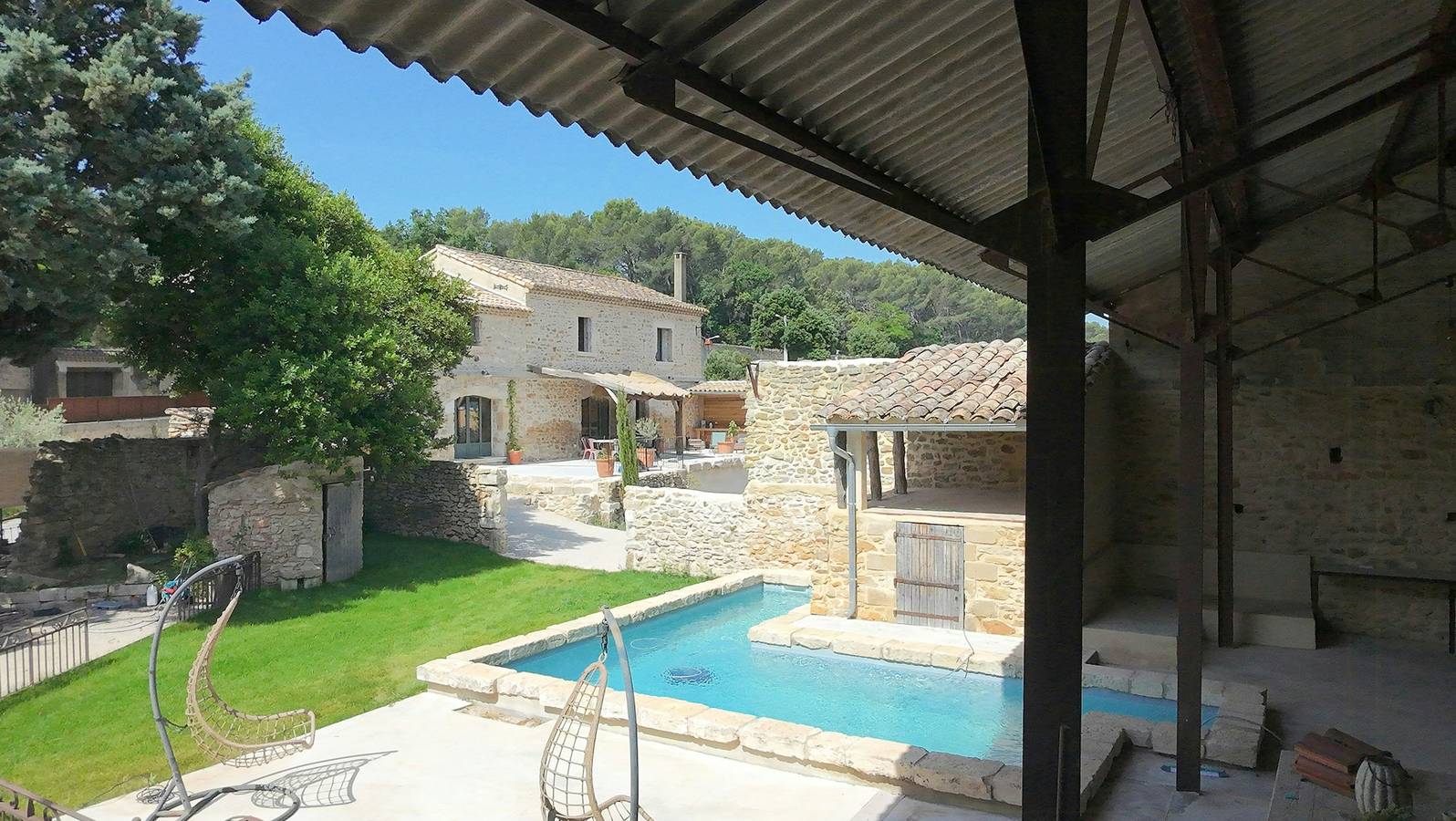 Steinhaus mit Pool zwischen Uzès und Avignon in Tresques, Nimes und Umgebung