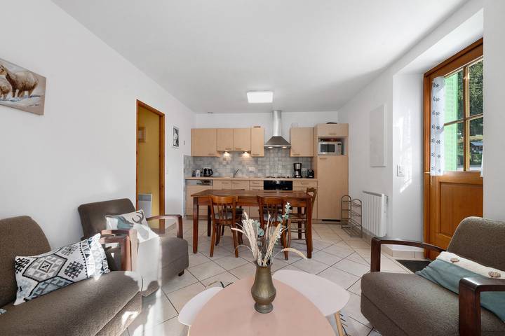 Ganze Wohnung, Apartment 'St Colomban Des Villard' mit Bergblick und privater Terrasse in Saint-Colomban-des-Villards, Region Saint-Jean-de-Maurienne