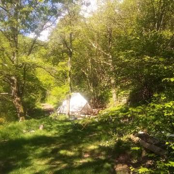 Tente pour 5 personnes, avec jardin en Ardèche