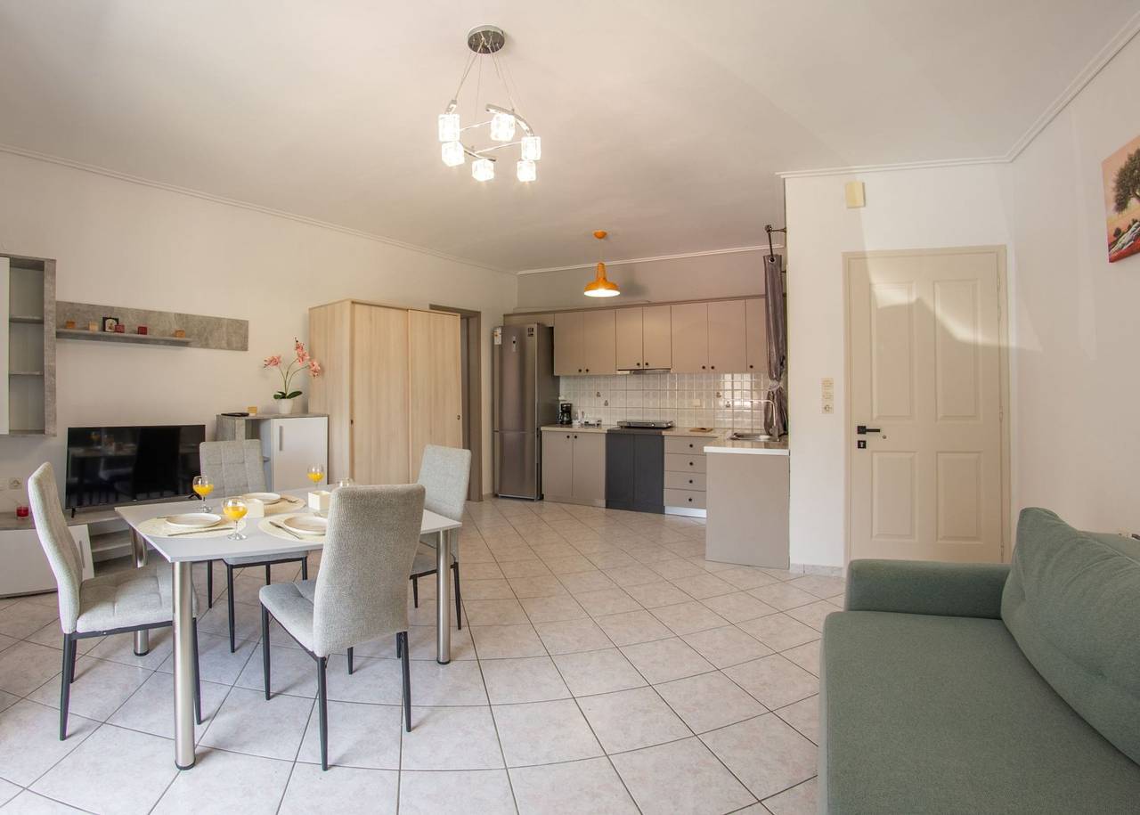 Ganze Wohnung, Ferienwohnung für 4 Personen mit Garten in Nydri, Griechenland