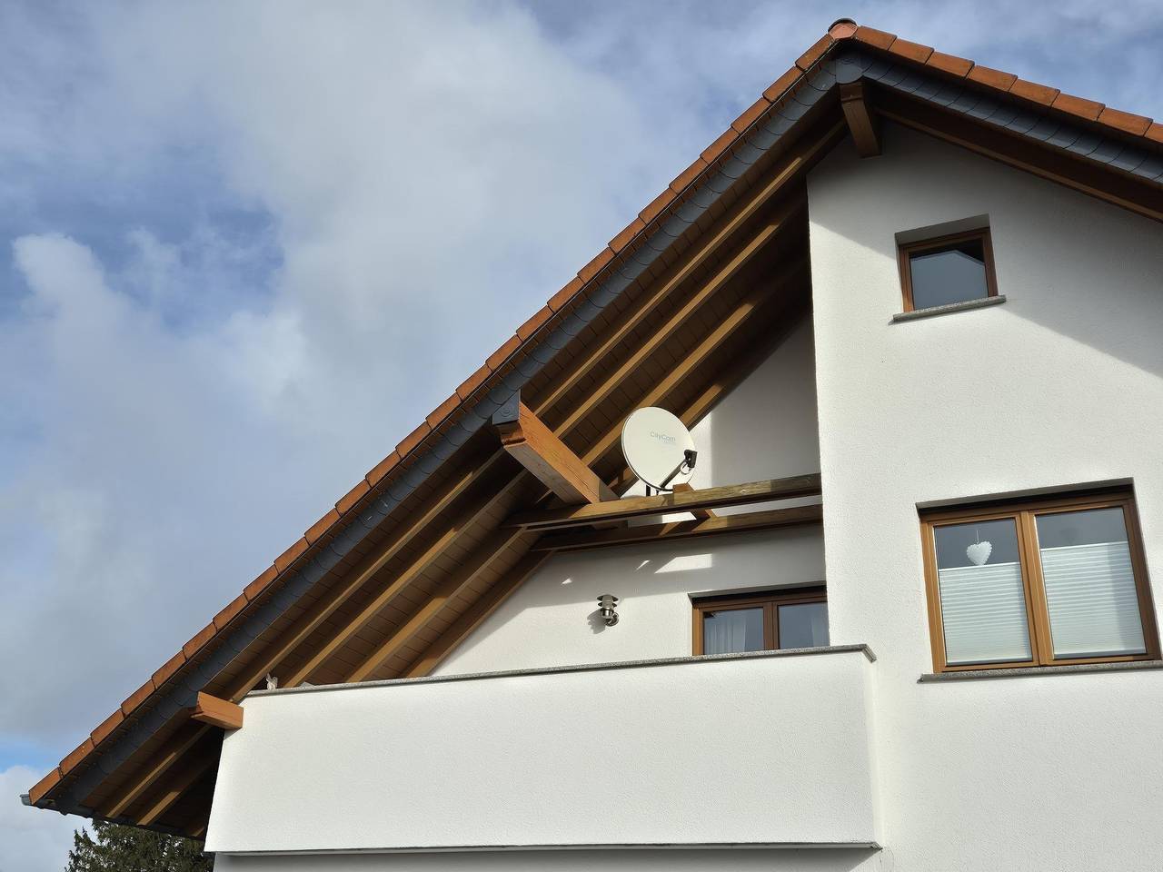 Ganze Ferienwohnung, Moderne Ferienwohnung mit Balkon in Hilders, Rhön-Hessen