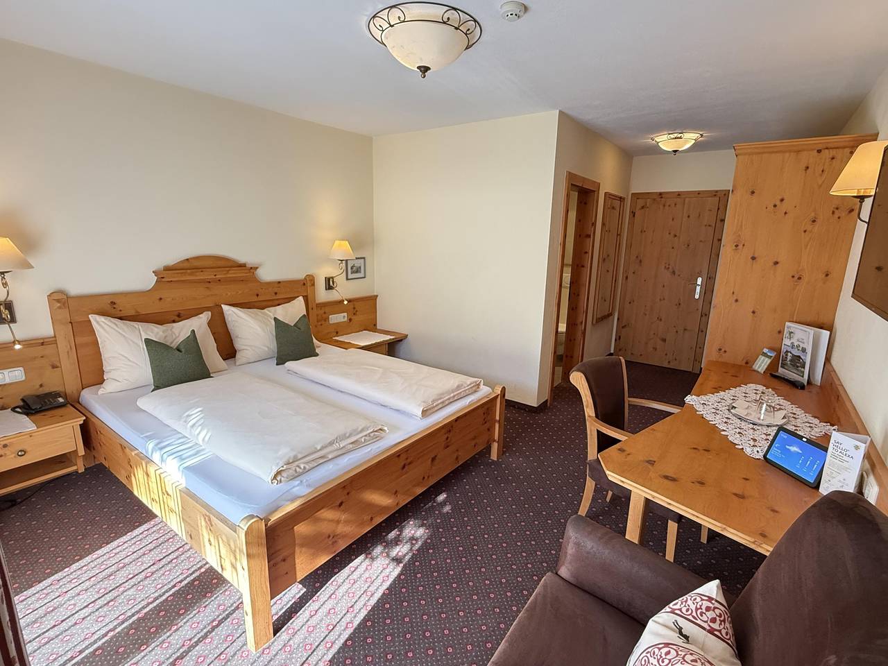 Doppelzimmer "Zirbenholz" in Brandenberg, Kaisergebirge