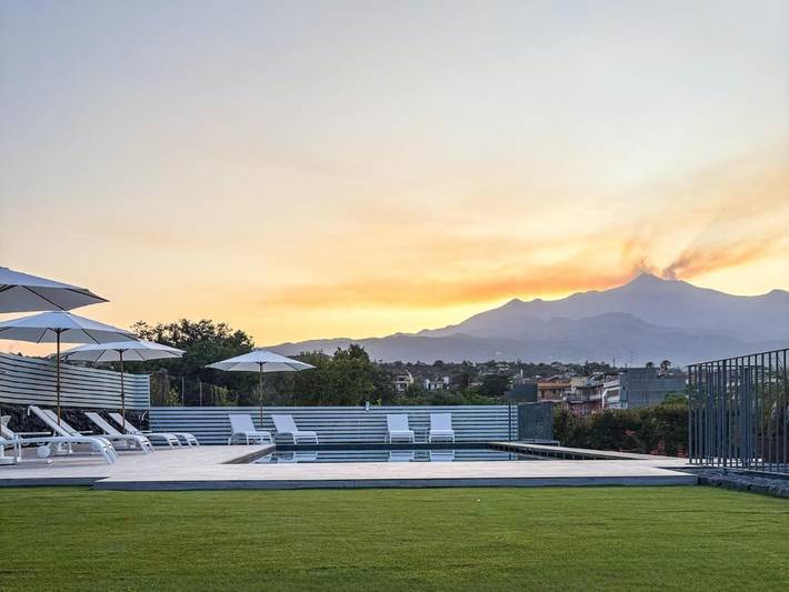 Villa pour 6 personnes, avec terrasse ainsi que vue et piscine - 1