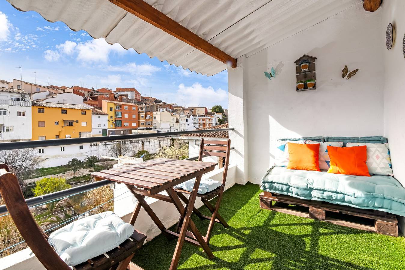 Casa rural 'Tío Salvador' con vistas al lago, terraza privada y Wi-Fi in Bolbaite, Provincia de Valencia