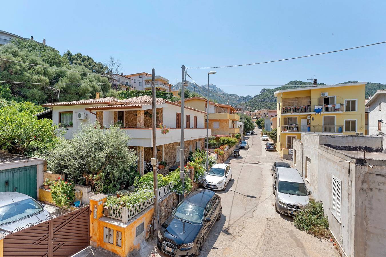 Monolocale Wenge' con terrazza privata, Wi-Fi e aria condizionata in Siniscola, Provincia di Nuoro