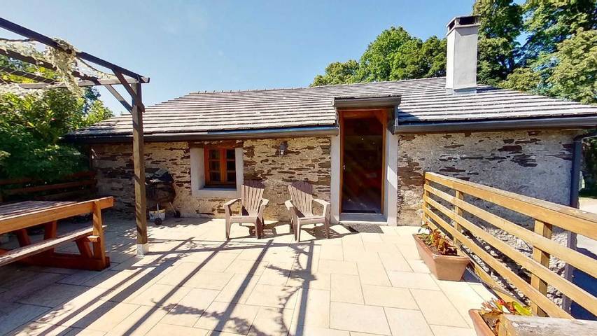 Gîte pour 4 personnes, avec terrasse, animaux acceptés à Les Martys - 2