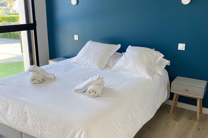 Location de vacances pour 12 personnes, avec jardin ainsi que terrasse et sauna dans Le Dossen - 3