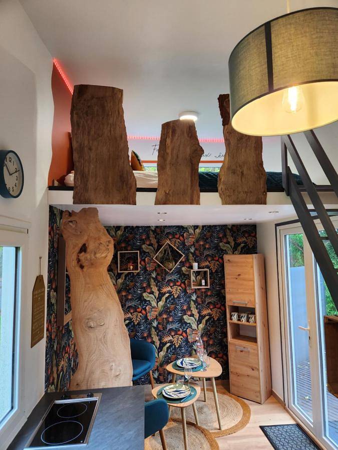 Le cocon d'amour " tiny-house avec jaccuzi privé " in Précorbin, Région de Saint-Lô