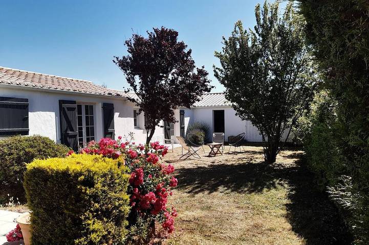 Ferienhaus für 6 Personen, mit Terrasse und Garten