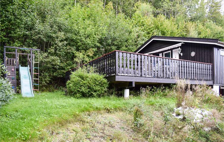 Feriehus for 10 personer, med terrasse og hage, dyr tillatt i Viken