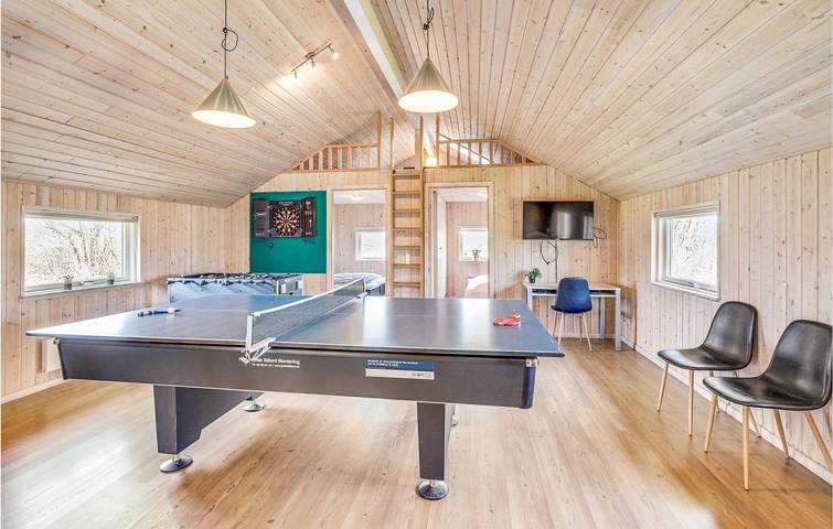 Ferienhaus für 10 Personen, mit Whirlpool und Terrasse sowie Garten und Sauna auf Seeland - 2