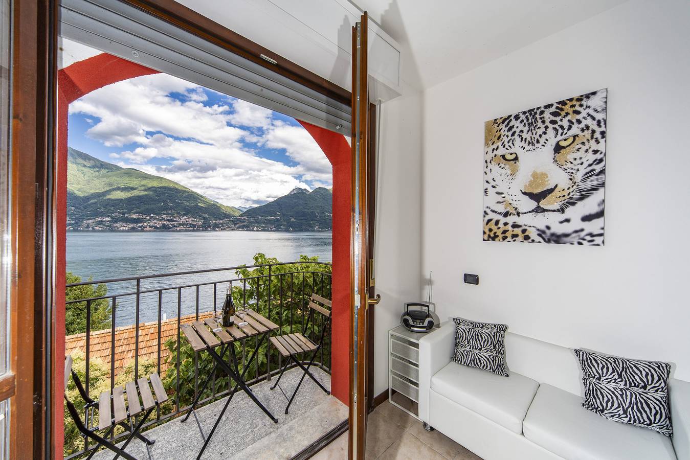 Ganzes Studio, Camelia 30 in Acquaseria, Comune di San Siro