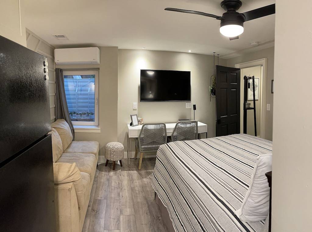 Ganze Wohnung, Modern Basement Studio with Private Entrance in Centennial, Arapahoe County