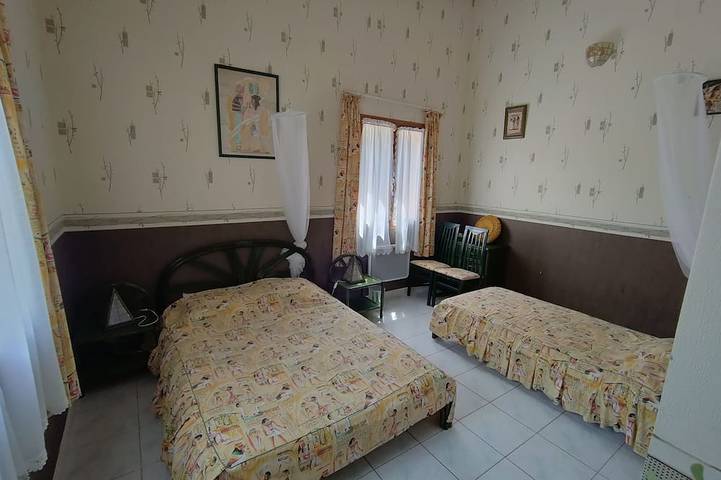 Location de vacances pour 11 personnes, avec jardin, animaux acceptés à Manso (homonymie) - 2