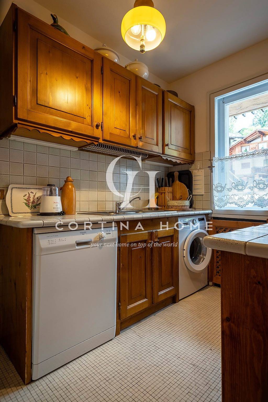 Appartamento intero, Elegante appartamento in centro con terrazzo in Cortina d'Ampezzo e dintorni, Dolomiti Superski