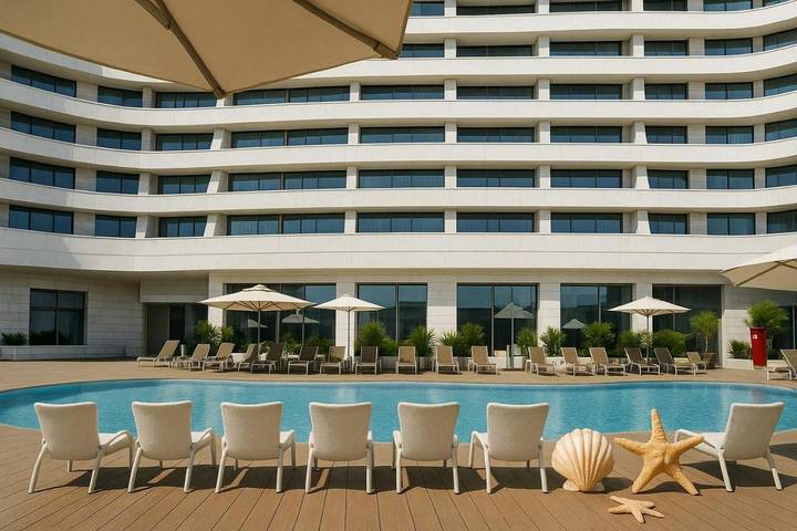 Ferienwohnung für 4 Personen, mit Pool und Balkon sowie Ausblick - 1