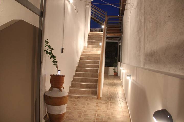 Ferienwohnung für 5 Personen, mit Balkon/Terrasse und Terrasse auf Rhodos - 3