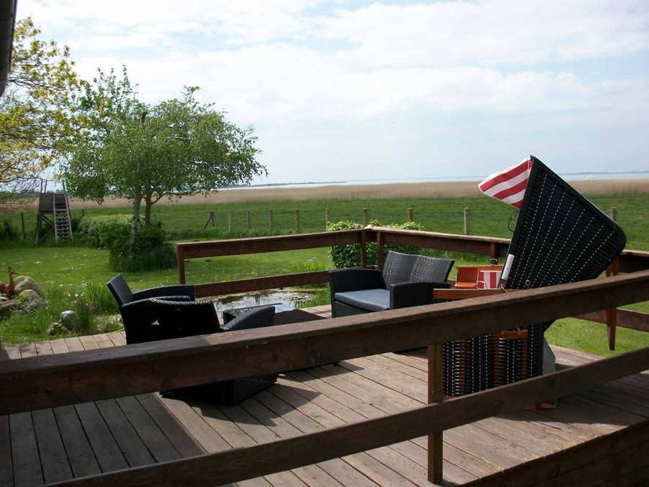 Ferienhaus Darßblick am Bodden in Neuendorf-Heide, Saal