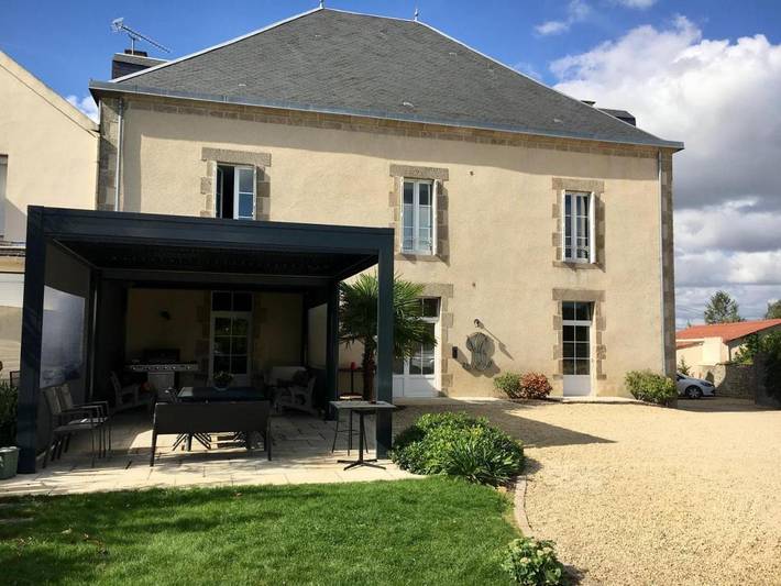 Maison d’hôte pour 6 personnes, avec jacuzzi et jardin ainsi que piscine et sauna à Les Herbiers - 2