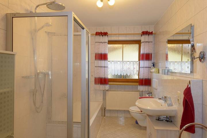 Ferienwohnung für 5 Personen, mit Balkon und Balkon/Terrasse sowie Terrasse und Garten in Zwiesel