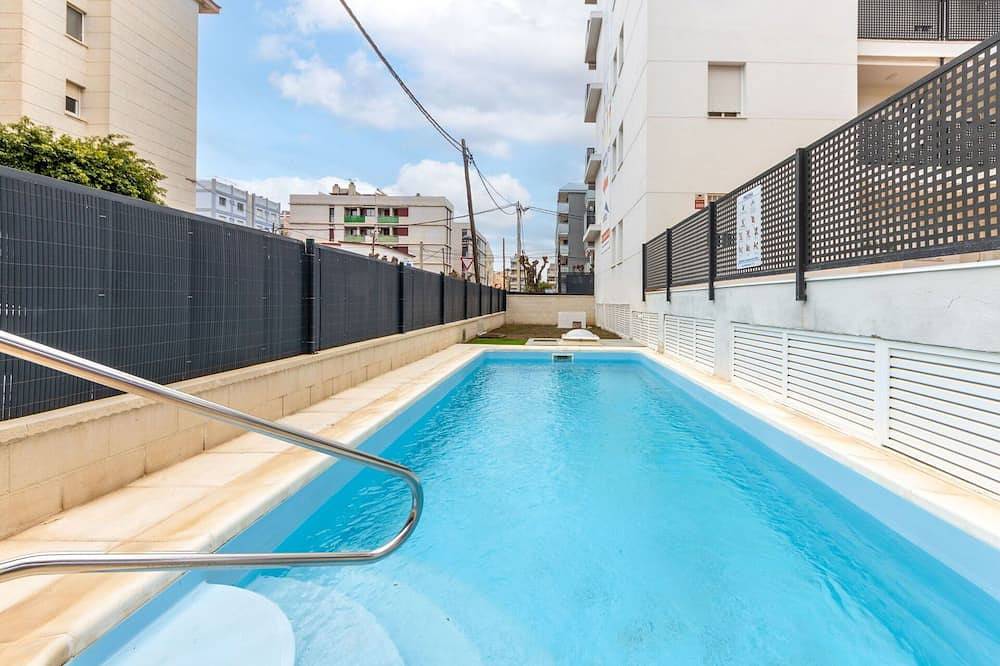 Ganze Wohnung, Herrliche Wohnung für 4 Leute mit Pool,  W-Lan, Klimaanlage, Tv, Balkon und Parkplatz in Segur de Calafell, Calafell