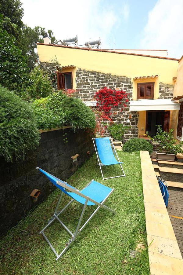 Gîte pour 5 personnes, avec jardin et vue à Ustica - 2