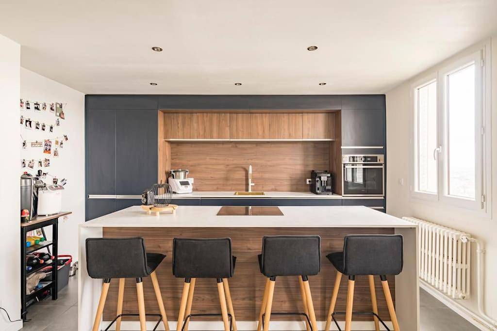 Appartement entier, Two-Bedroom Apartment in La Mulatière, Lyon et ses environs