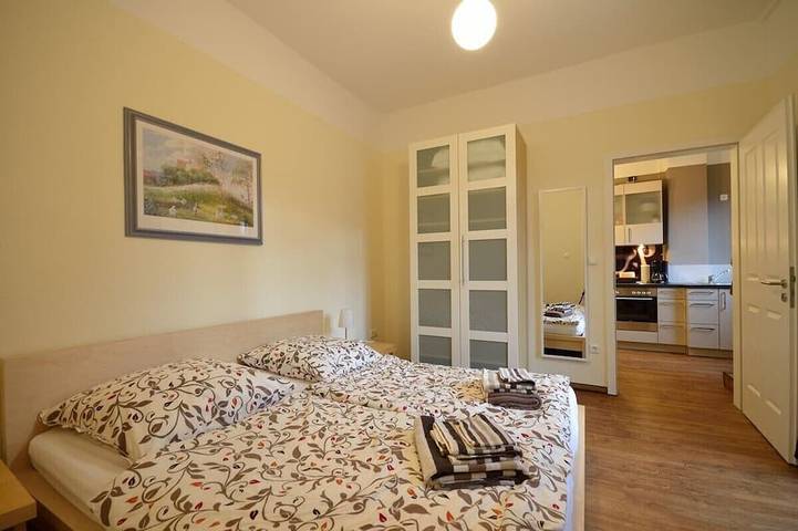 Ferienhaus für 3 Personen, mit Whirlpool und Balkon in Köln - 2