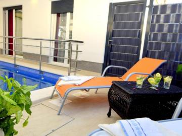 Ferienwohnung für 4 Personen, mit Terrasse und Pool in Trogir