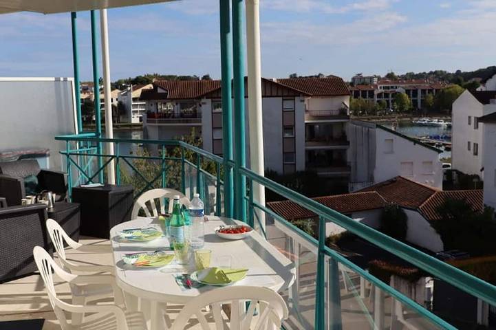 Gîte pour 4 personnes, avec Terrasse et Piscine dans Golf De La Nivelle