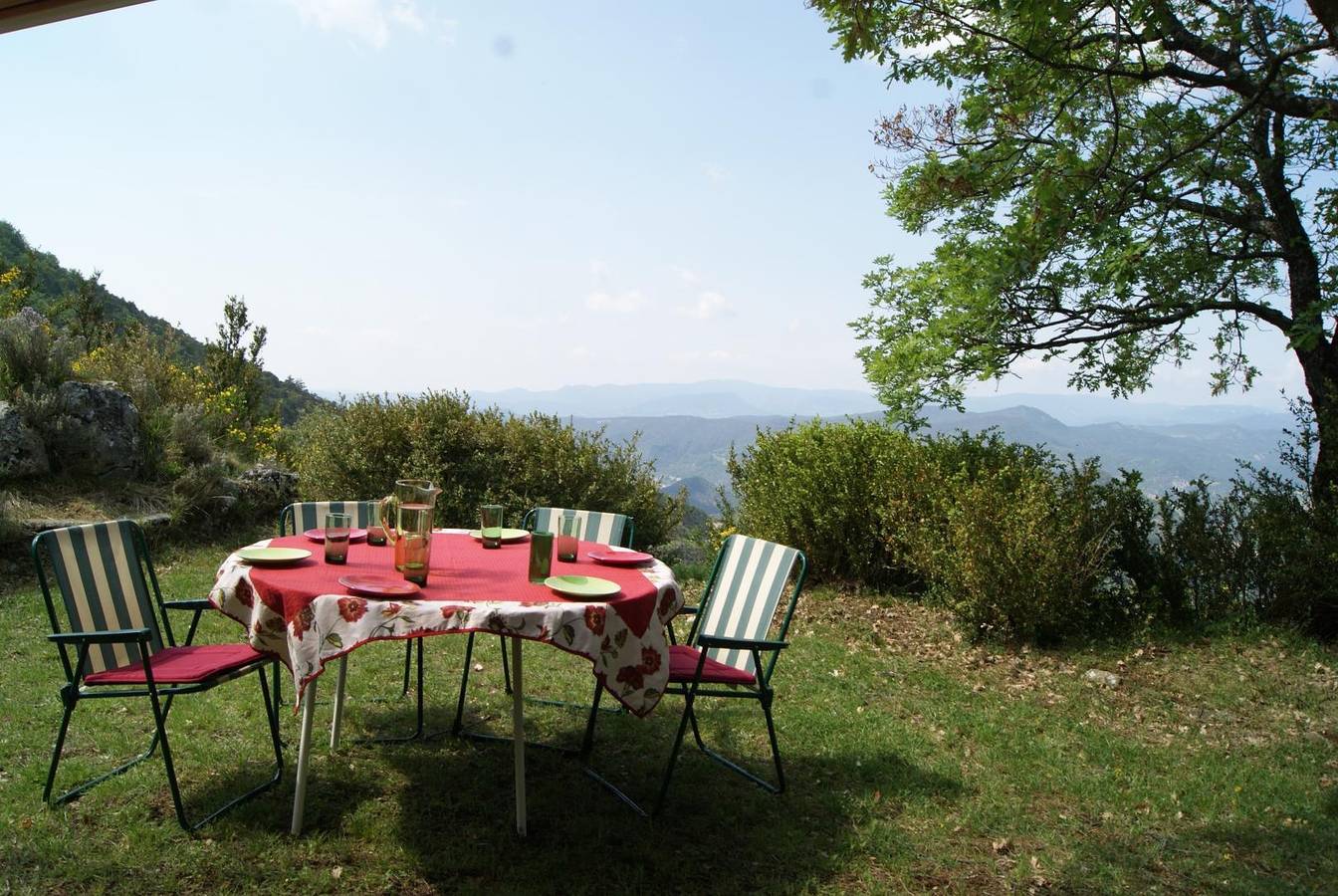 L'Ensoleillée in Chastel-Arnaud, Die Region