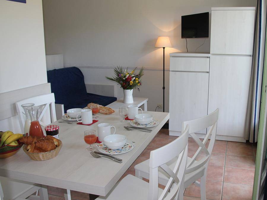 Résidence Goélia Le Domaine de La Pinède - Appartement 4 personnes - G/221_2 Pieces 4 Personnes in Le Lavandou, Parc national de Port-Cros