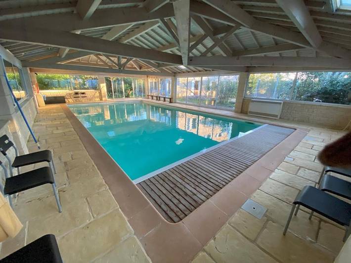 Location de vacances pour 15 personnes, avec jardin et piscine, animaux acceptés à Les Vans