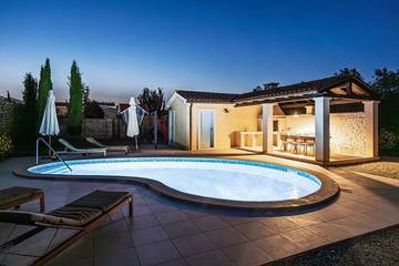 Villa für 9 Personen in Fazana, Südküste Istrien, Bild 2