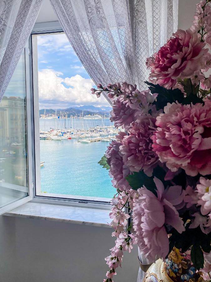 Casa vacanza per 4 persone, con panorama e giardino in Comune di Porto Venere