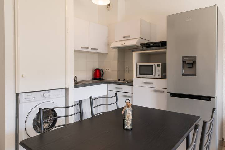 Ganze Wohnung, Appartement 'Chez Lena' – 100 m vom Meer, Gemeinschaftspool, Wlan & Klimaanlage in Poggio-Mezzana, Corte und Umgebung