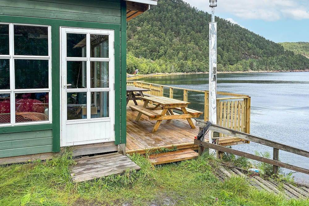 Nice home in Hellandsjøen with Wifi in Trondheimsfjord