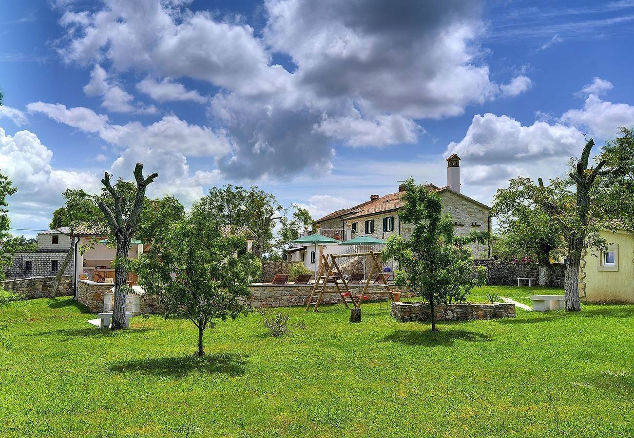 Maison de vacances pour 16 personnes avec terrasse in Barban, Côte Sud d'Istrie