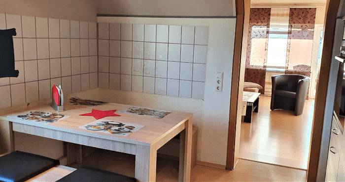 Ganze Ferienwohnung, Gemütliche Ferienwohnung in guter Verkehrslage in Wallmenroth, Altenkirchen & Umgebung