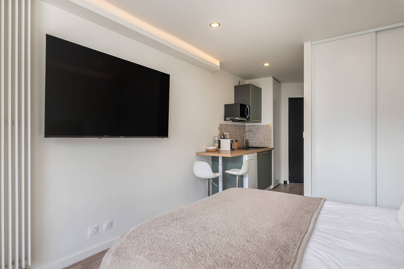 Studio entier, Appartement 'Kj Homes' avec vue sur la montagne, balcon et Wi-Fi in Villard-de-Lans, Parc naturel régional du Vercors