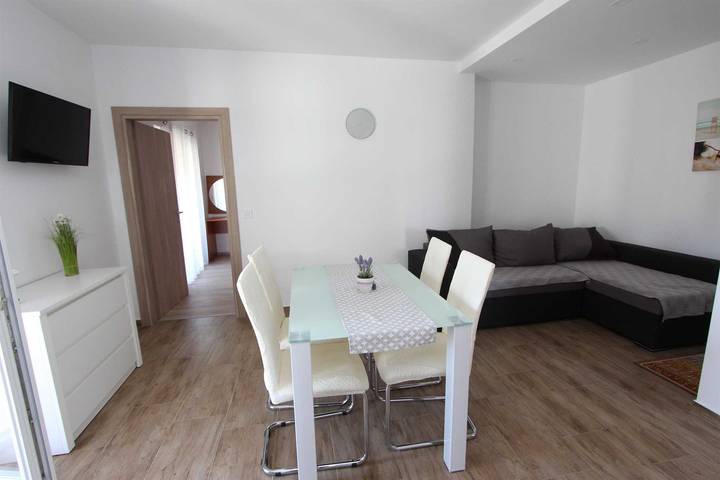 Ferienwohnung für 4 Personen, mit Balkon, mit Haustier in Rovinj - 2