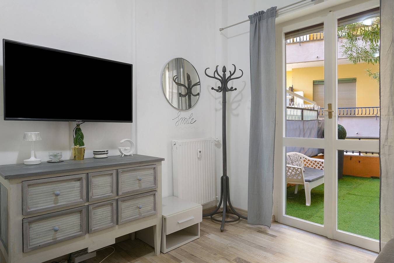 Ganze Wohnung, Apartment 'Lally's Nest' mit privater Terrasse, Wlan und Klimaanlage in Rapallo (Stadt), Rapallo