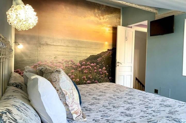 Entire apartment, Extra Large Suite with jacuzzi in Santillana del Mar, Cantabrian Coast