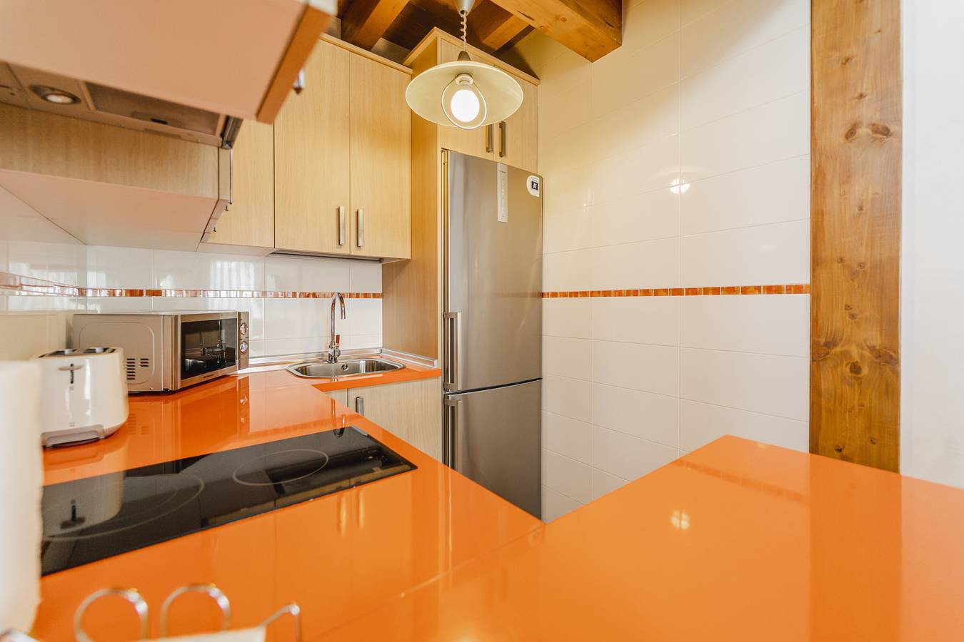 Casa rural 'Rural Iglesia 1' con terraza compartida, jardín privado y balcón in Espeja de San Marcelino, Provincia de Soria